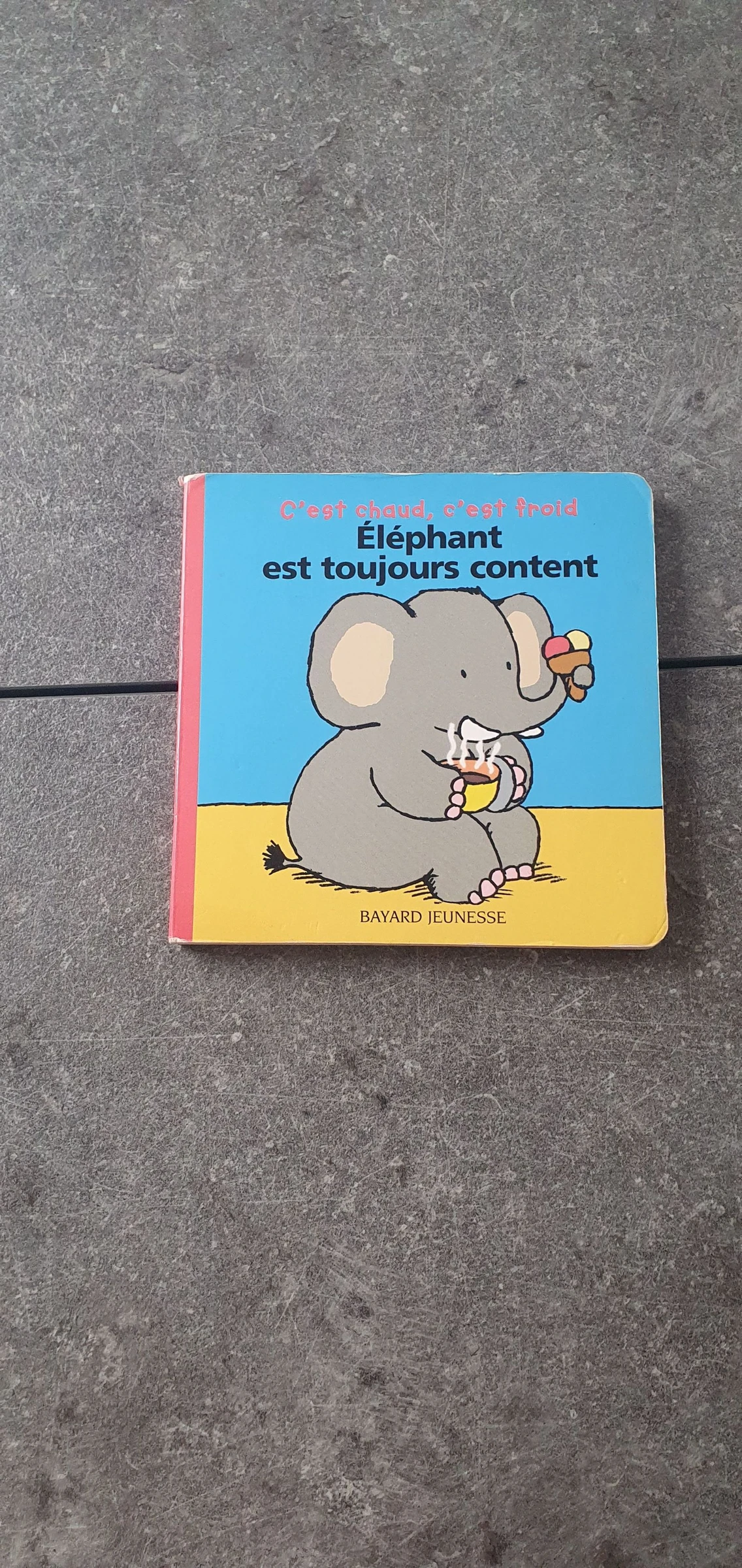 Éléphant est toujours content